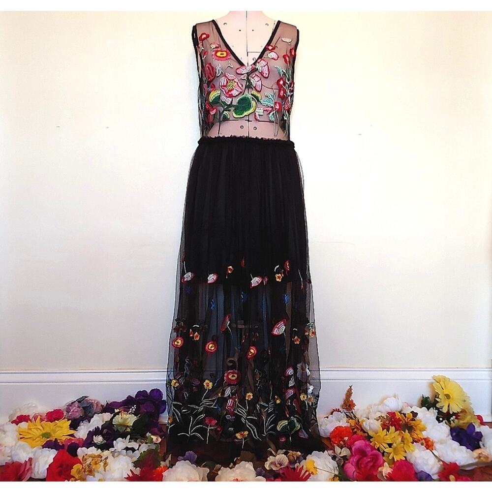 L'Atiste by Amy Floral Embroidered Mesh Midi Dress Gown Homecoming Prom Black S